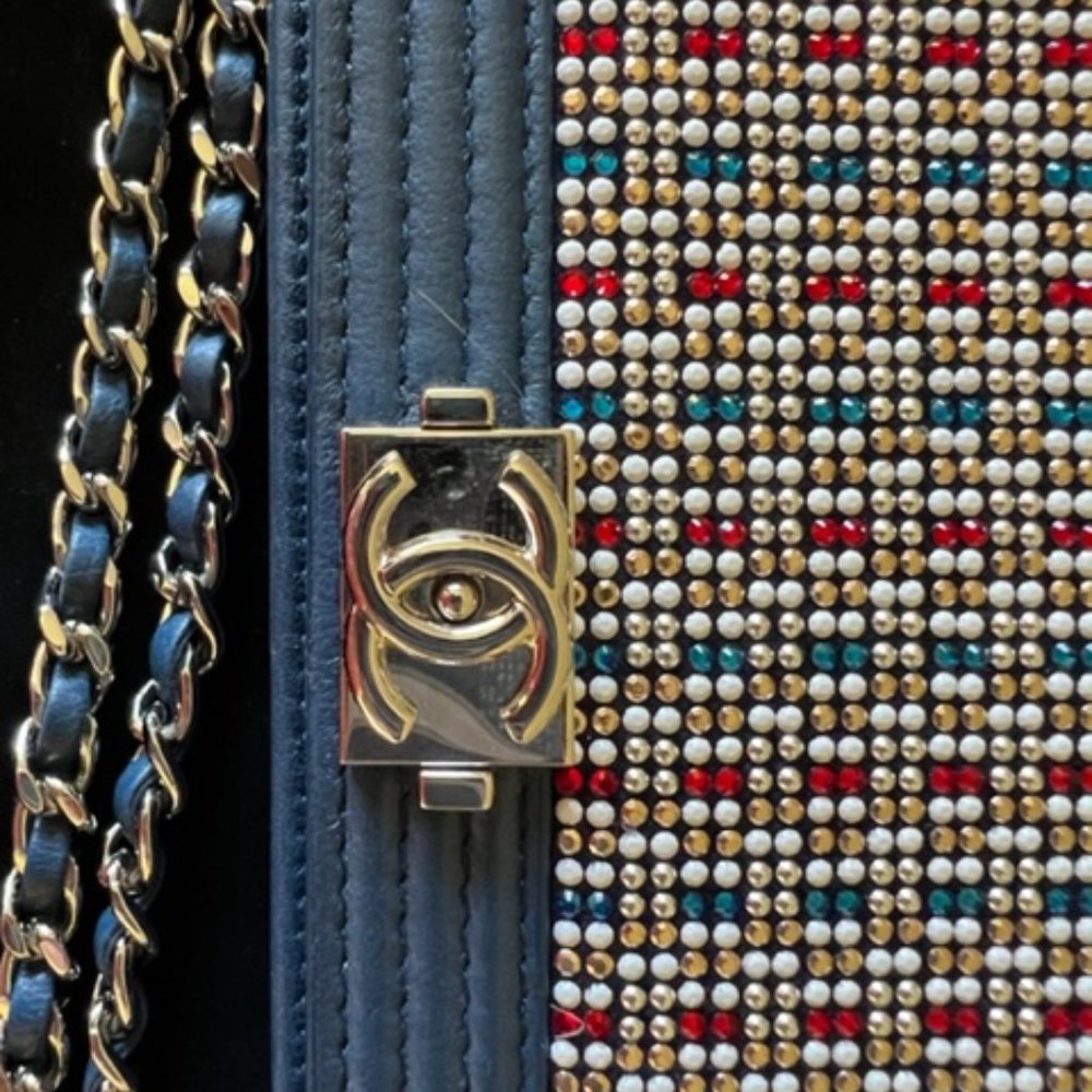 Chanel - Rhinestone Boy Wallet - Excellent Condition - Picture 7 of 8